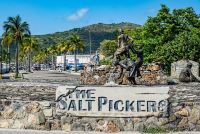 Salt pickers view from Philipsburg